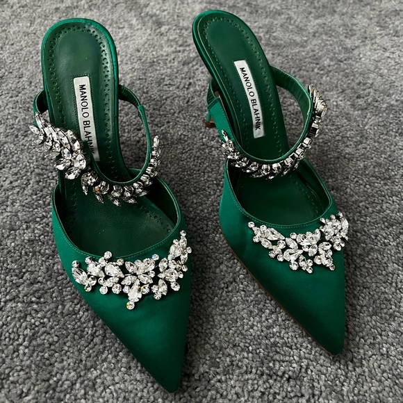 Manolo Blahnik Lurum | Green Satin Crystal Embellished Mules - Picture 5 of 6